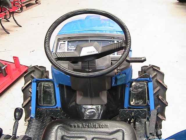 Τιμόνι καντράν πετάλια του ISEKI TU 225F