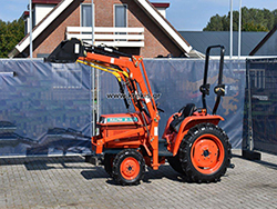 KUBOTA Bulltra B1-17 FL