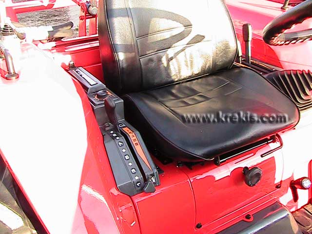 Κάθισμα & μοχλός ανύψωσης παρελκομένων του Τρακτέρ KUBOTA GL-27