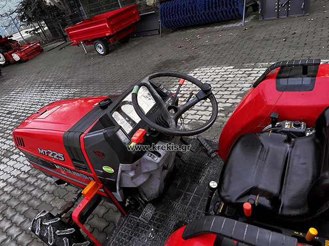 Mitsubishi MT 225