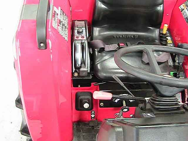 Τρακτέρ με φρέζα Mitsubishi MT 251