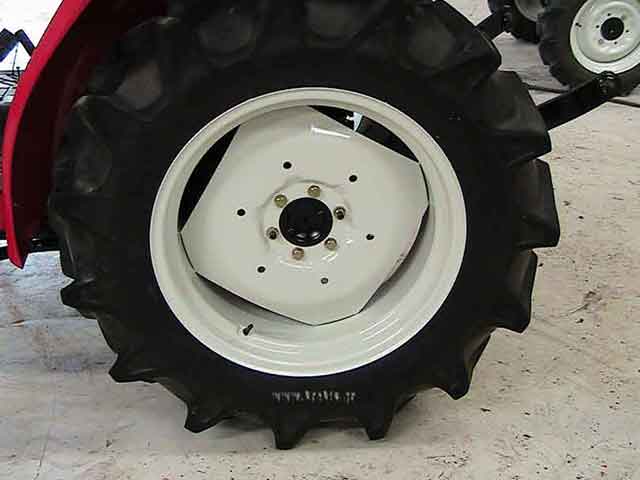 Τρακτέρ με φρέζα Mitsubishi MT 251