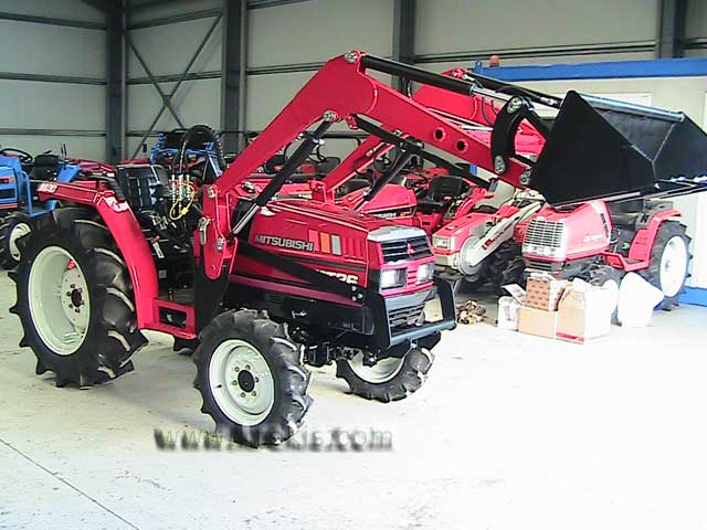 Mitsubishi MT26D FRONT LOADER