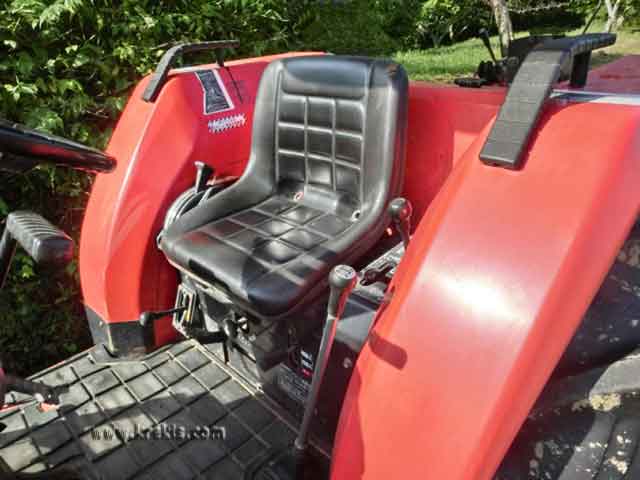 Κάθισμα & λεβιέδες του Mitsubishi MT30